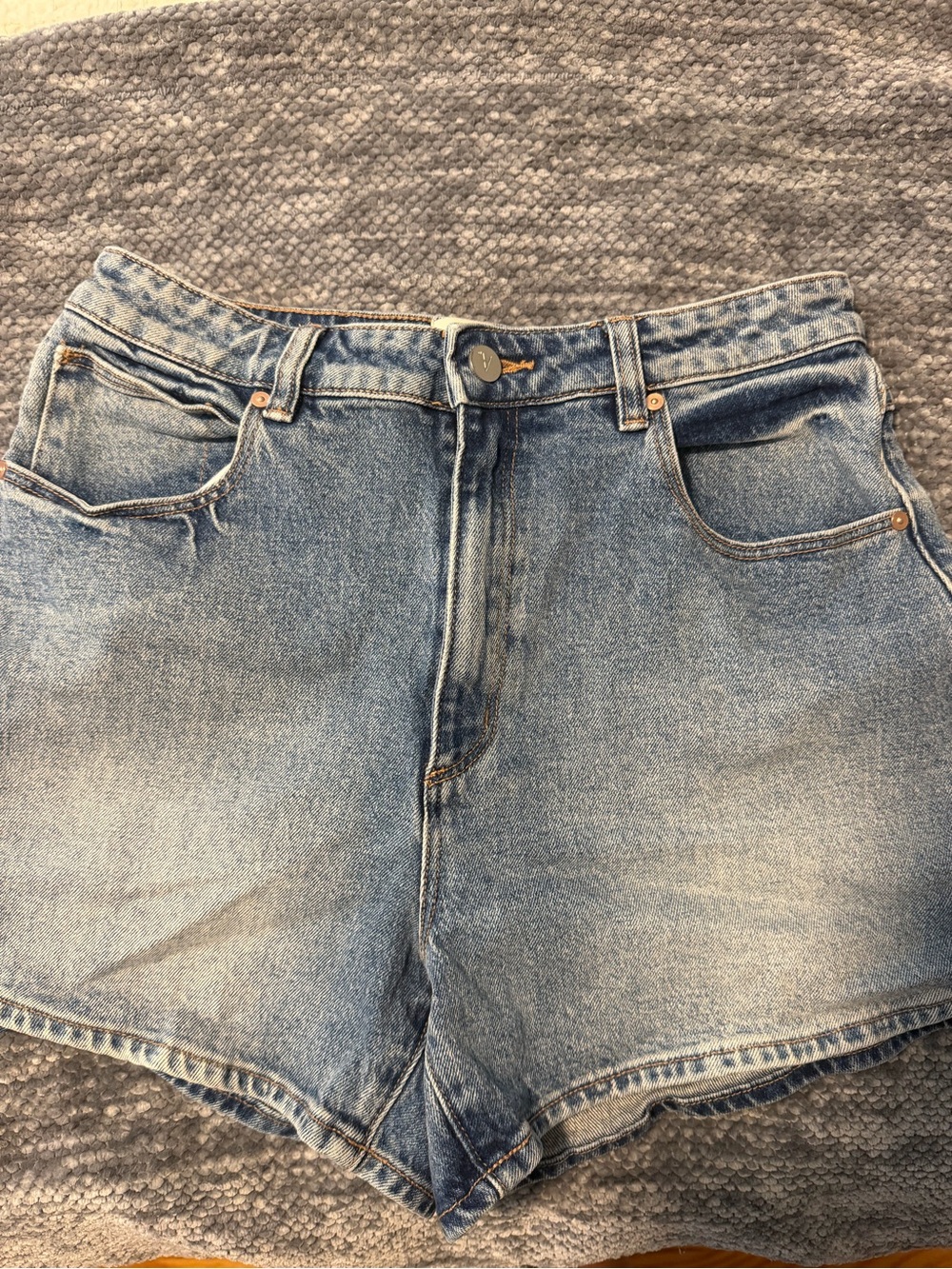 Abrand Jean Shorts - size 29